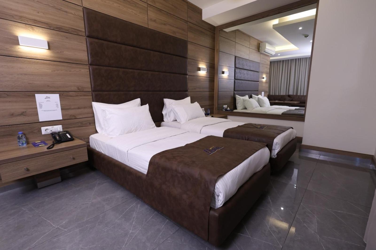 Ibiza Hotel Jounieh Esterno foto