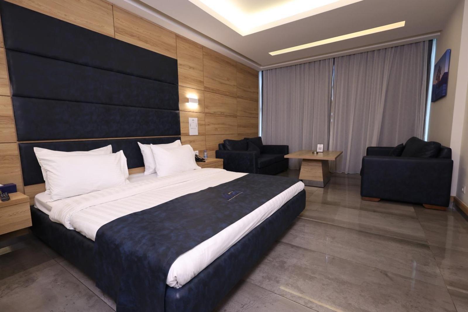 Ibiza Hotel Jounieh Esterno foto