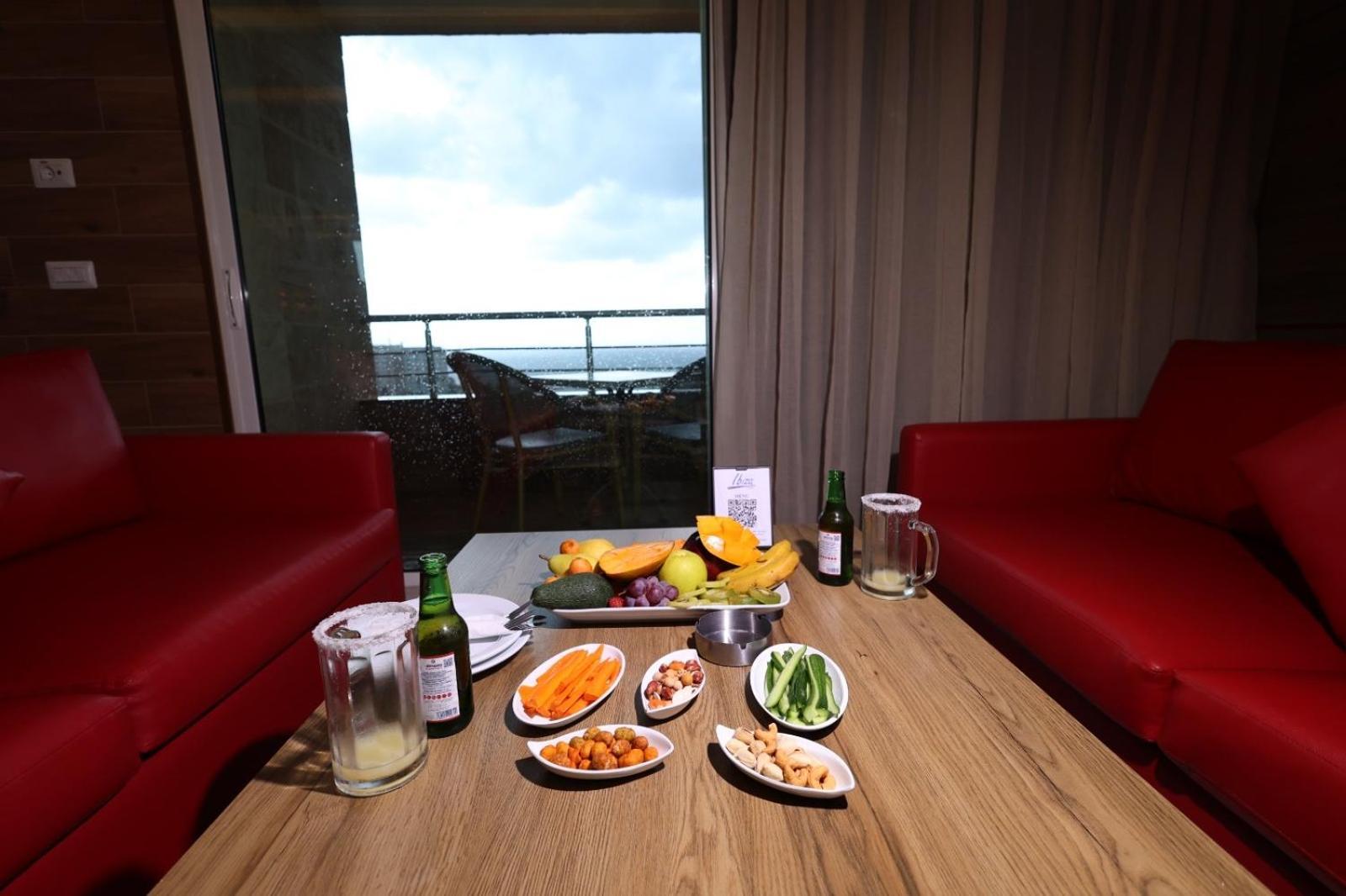 Ibiza Hotel Jounieh Esterno foto