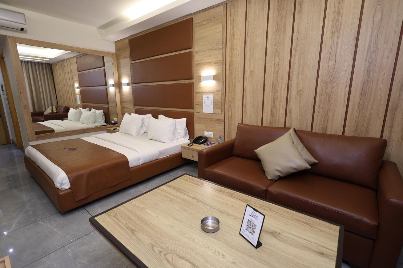 Ibiza Hotel Jounieh Esterno foto