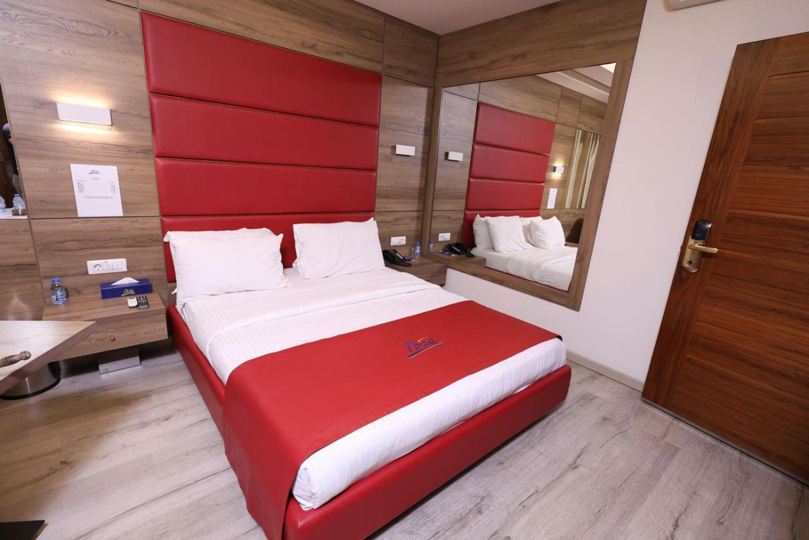 Ibiza Hotel Jounieh Esterno foto